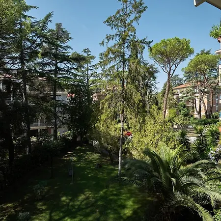 Claudia Balduina Apartment *